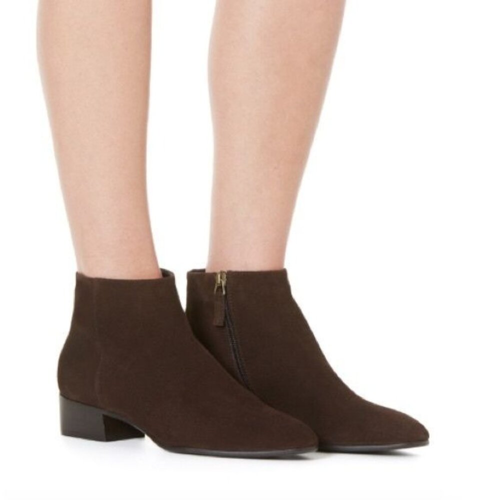 Aquatalia Brown Suede Fuoco Ankle Boots Almond Toe Booties Quiet Luxury Size 9